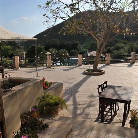 Вилла Agriturismo Timpa Del Sole Ното Экстерьер фото